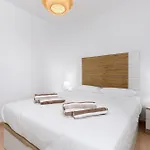 דירה Home2book Sunny Terrace & Pool In *