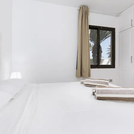 Home2book Sunny Terrace & Pool In *